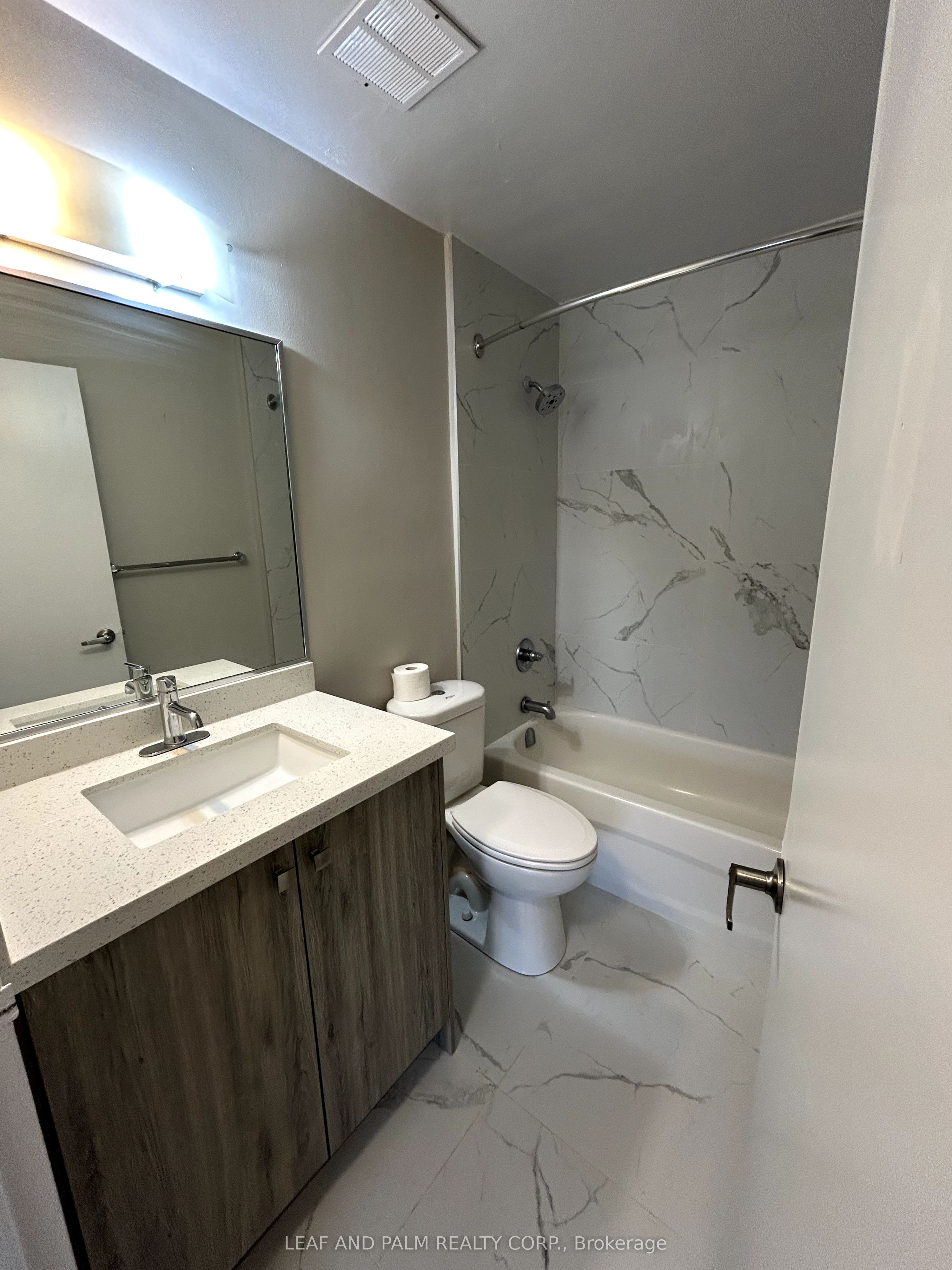 #401 - 9960 Bayview Avenue, Richmond Hill, ON L4C 2L2