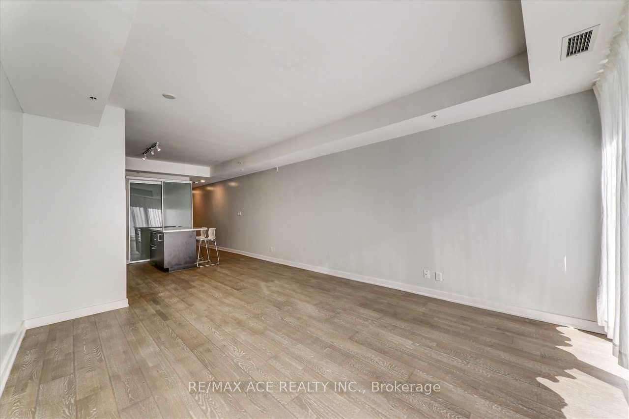 1 Bedroom Condo at 1960 Queens, Toronto For sale