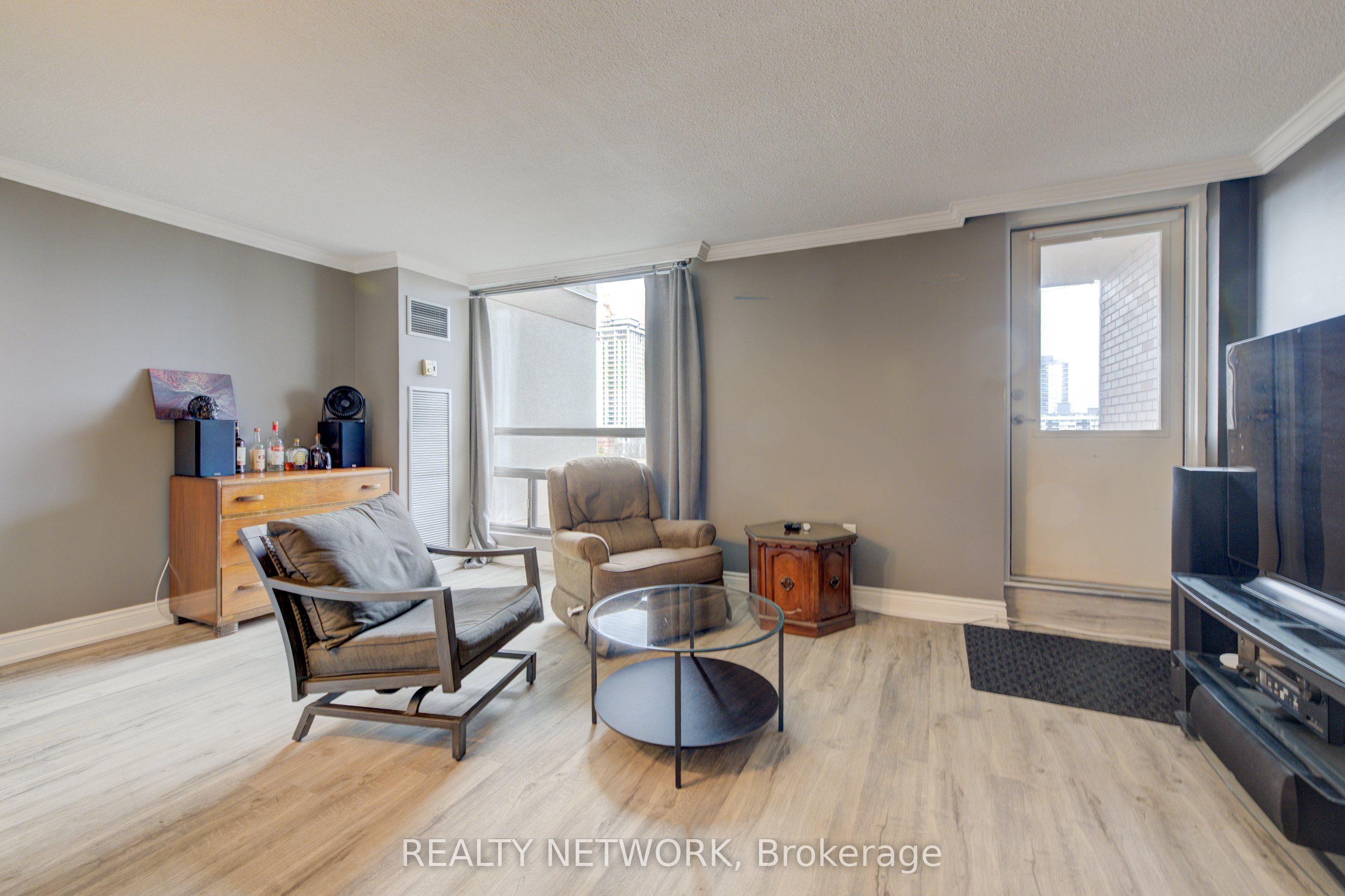 222 Jackson Street W, #702