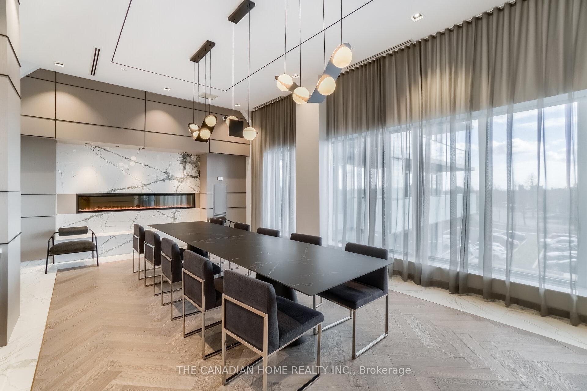 3 Bedrooms Condo at 4655 Metcalfe, Mississauga For sale