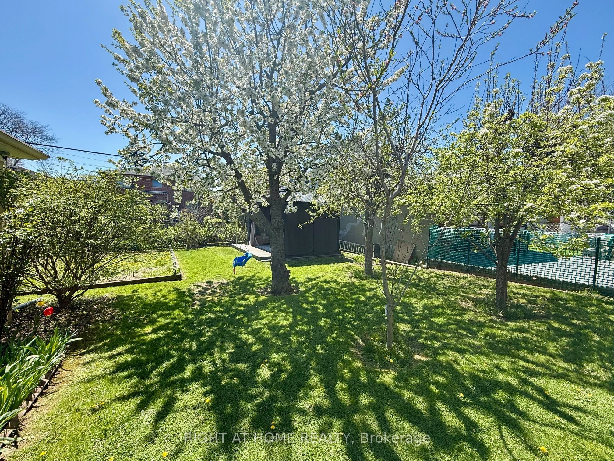 25 Burlingame Road