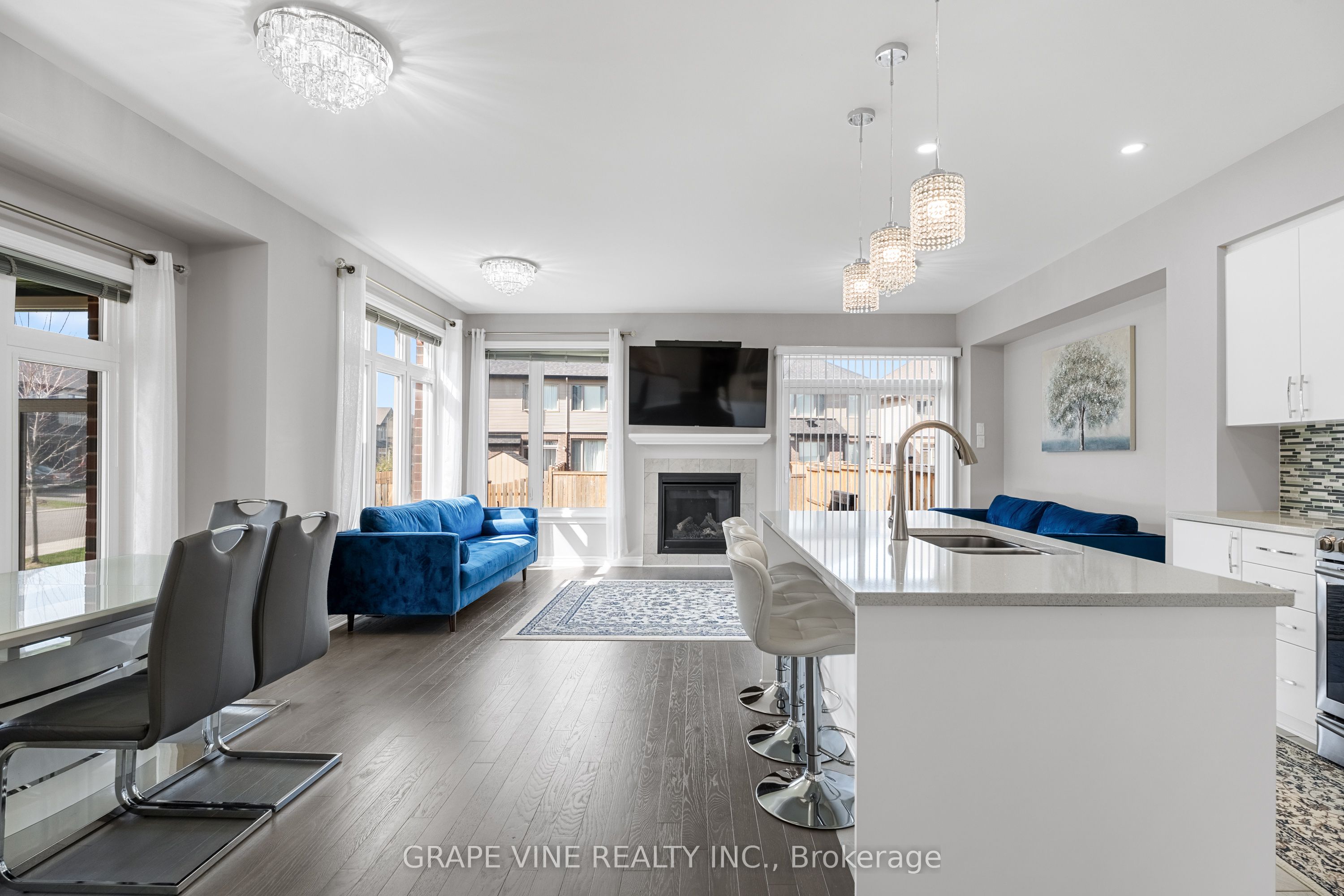 535 Rowers Way, BlossomParkAirportandArea, ON K1X 0C6