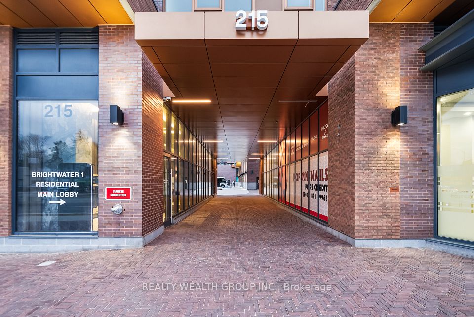 215 LAKESHORE