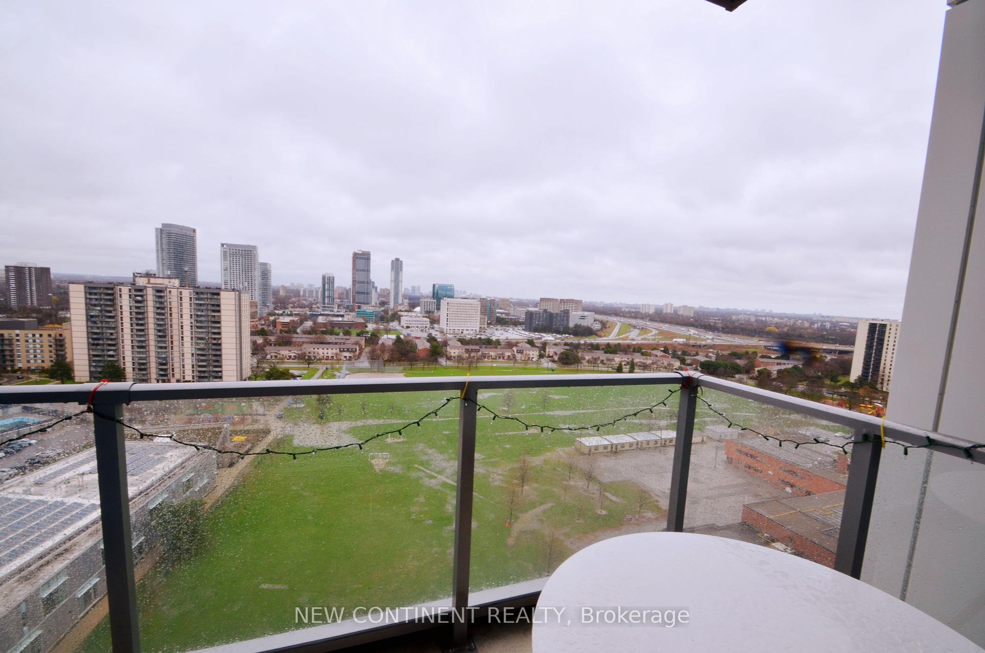 2 Bedrooms Condo at 32 Forest Manor,  Toronto For sale