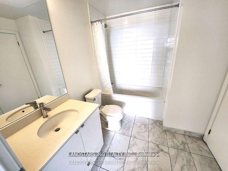2 Bedrooms Condo at 49 East Liberty, Toronto For sale