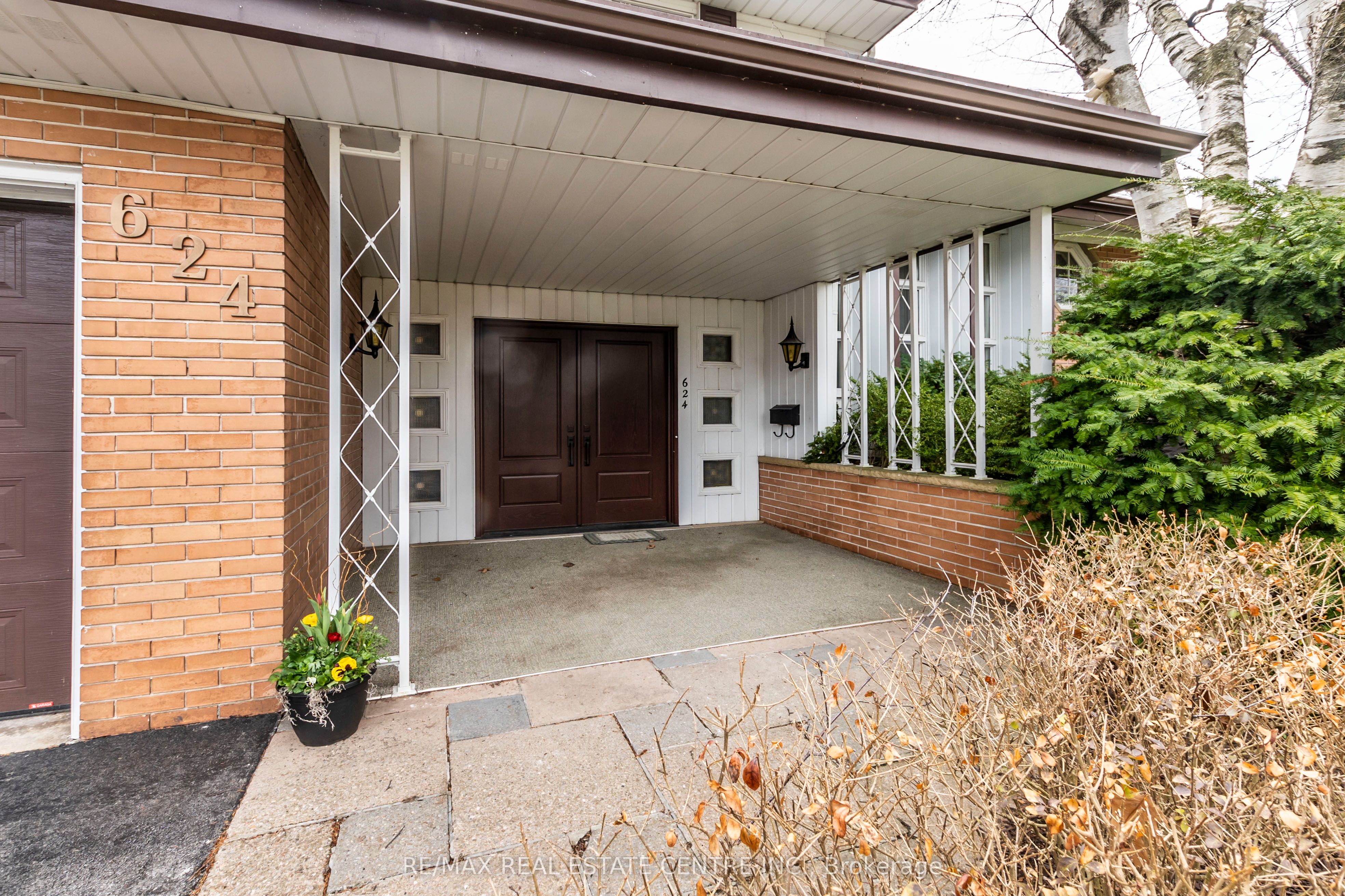 624 Gayne Boulevard, Burlington, ON L7T 3V6