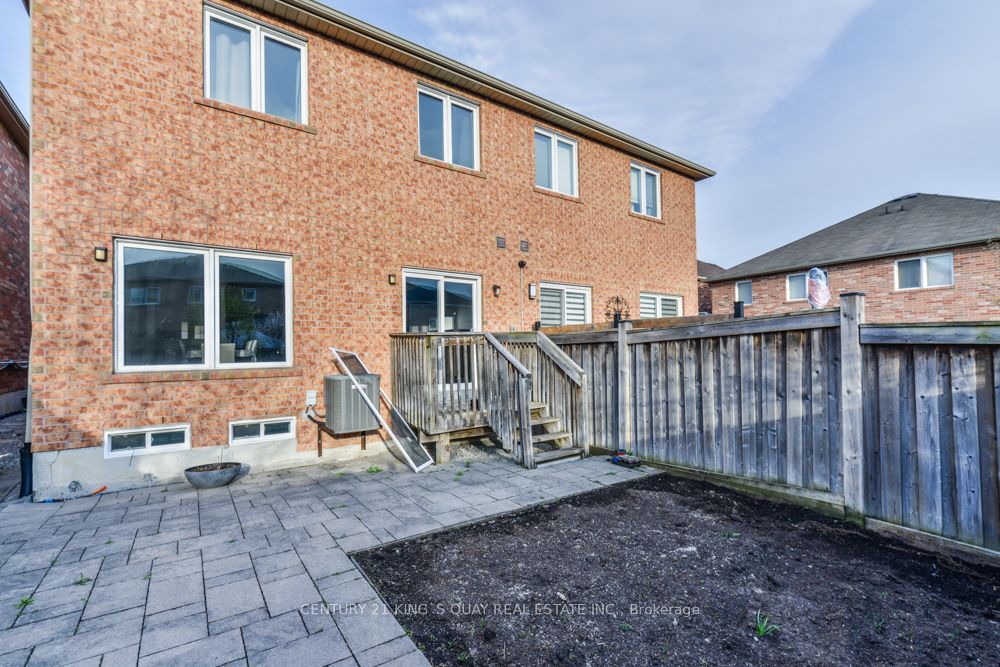 89 D'amato Crescent