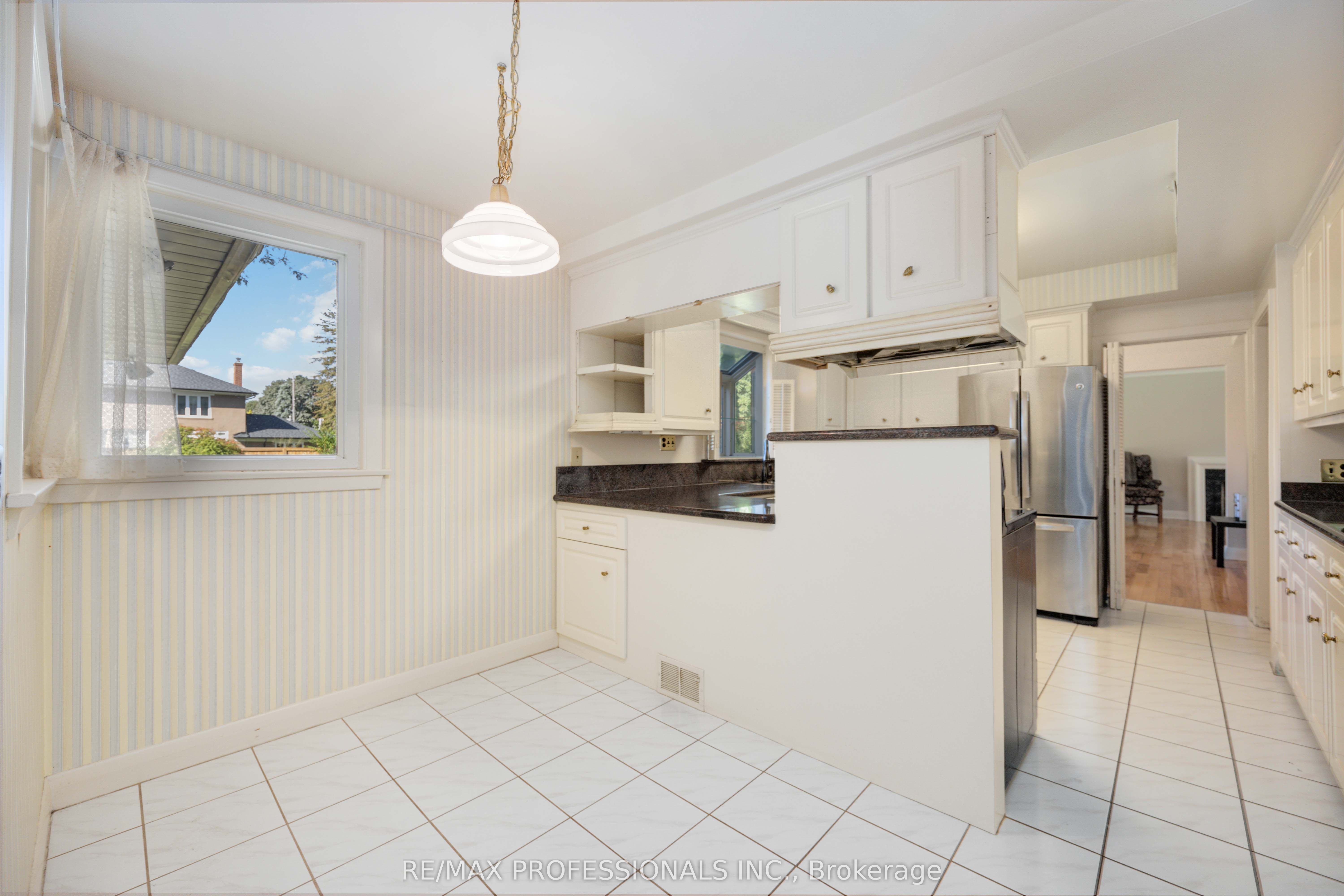 6 Ridgecross Road