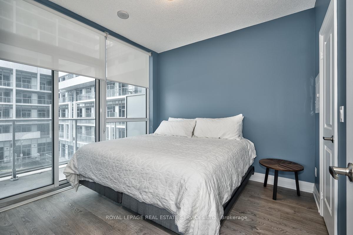 2 Bedrooms Condo at 65 Speers,  Oakville For sale