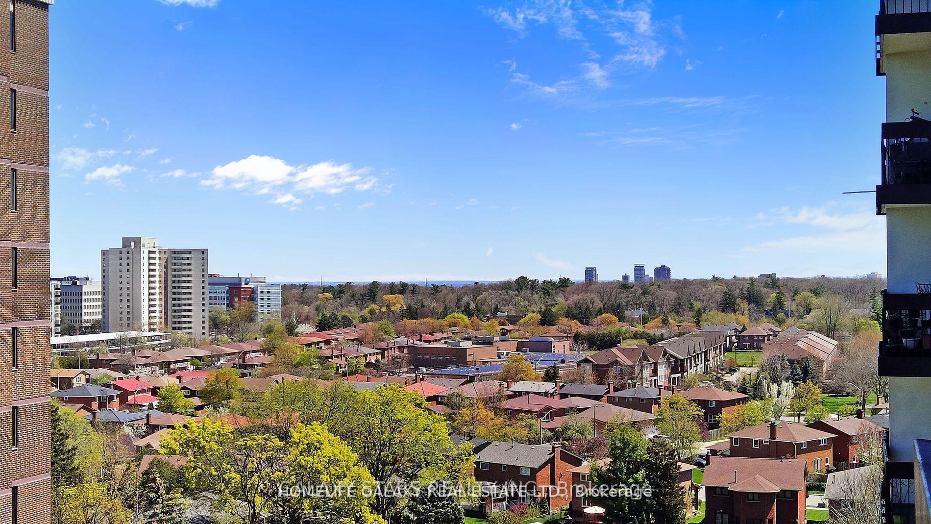 3 Bedrooms Condo at 2556 Argyle, Mississauga For sale
