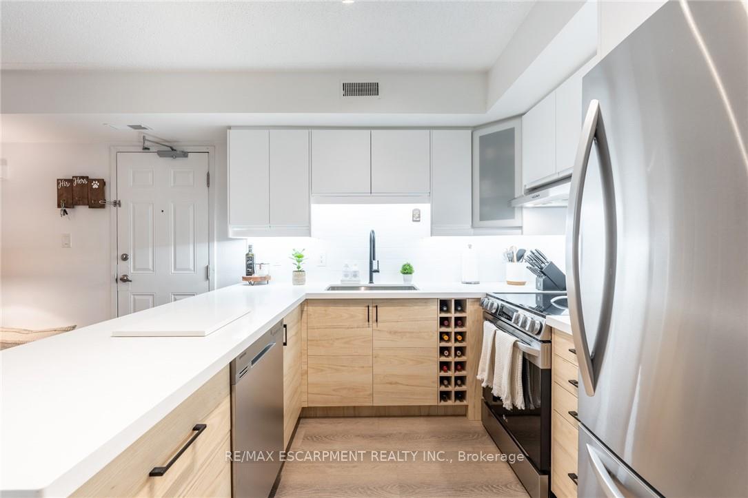 1 Bedroom Condo at 2010 Cleaver,  Burlington For sale