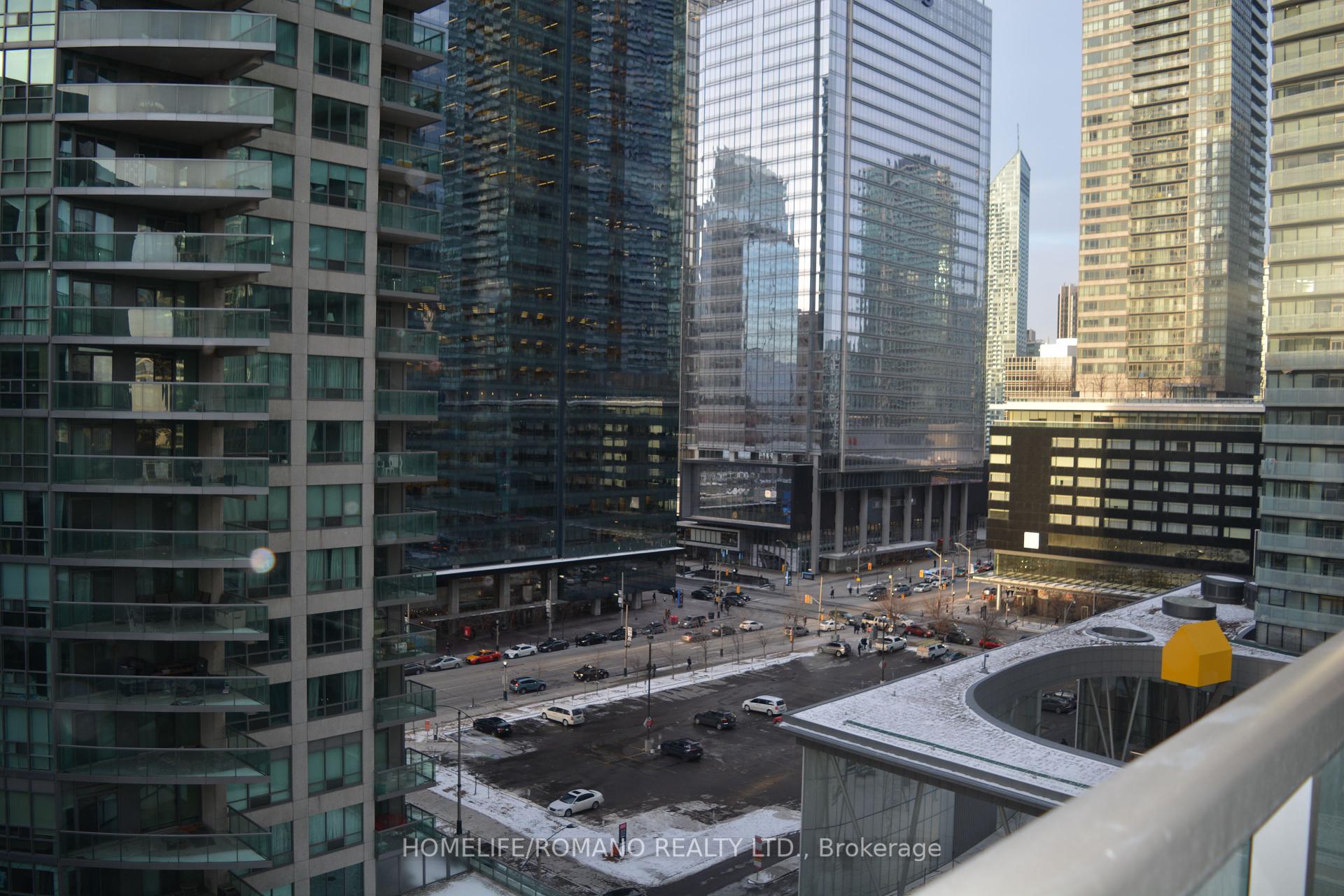 1 Bedroom Condo at 19 Grand Trunk, Toronto For sale