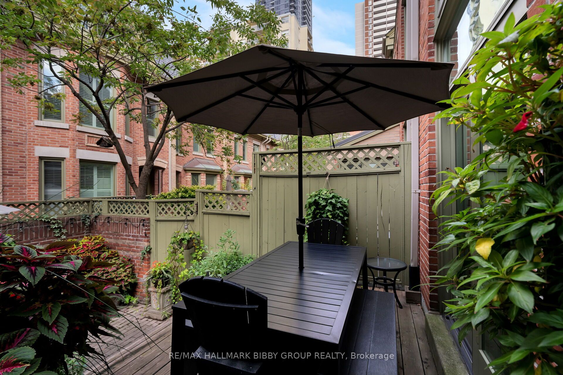 38 Earl Street, #1