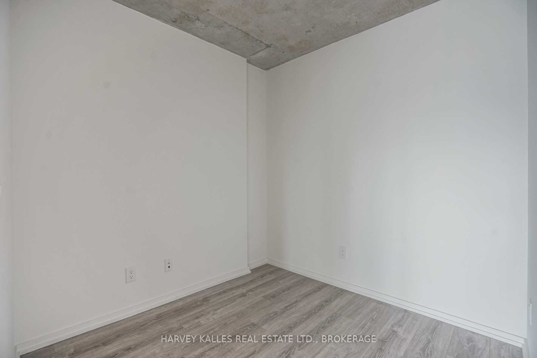 8 Hillsdale Avenue 829