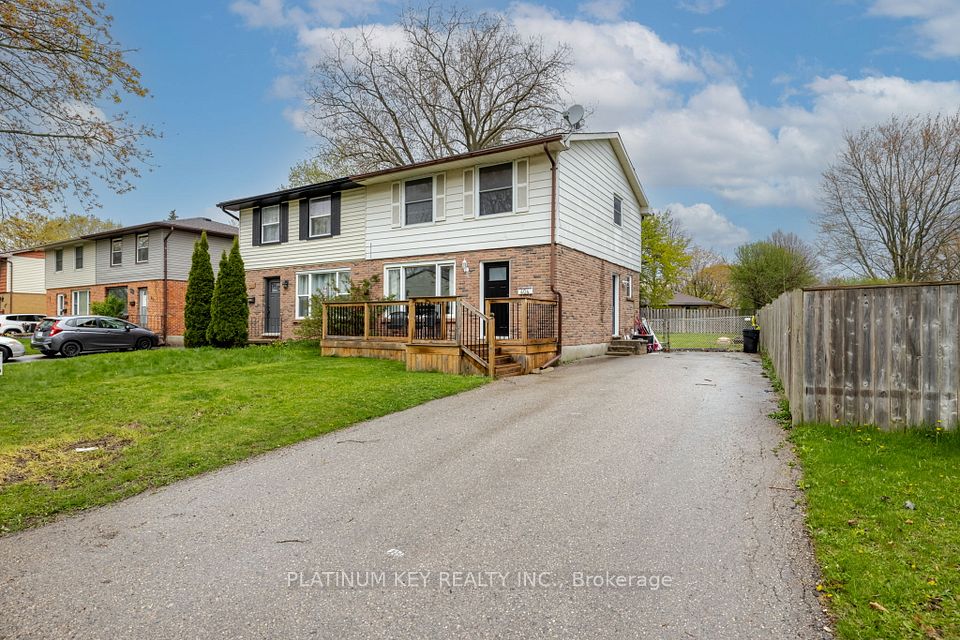 404 Crawford Street, London South, ON N6C 3B3