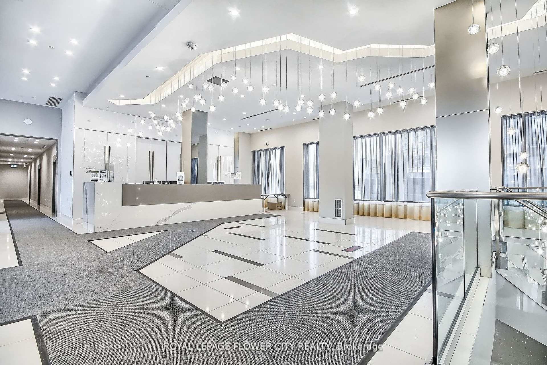 1 Bedroom Condo at 65 Watergarden, Mississauga For sale