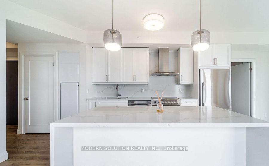 2 Bedrooms Condo at 500 Brock, Burlington For sale