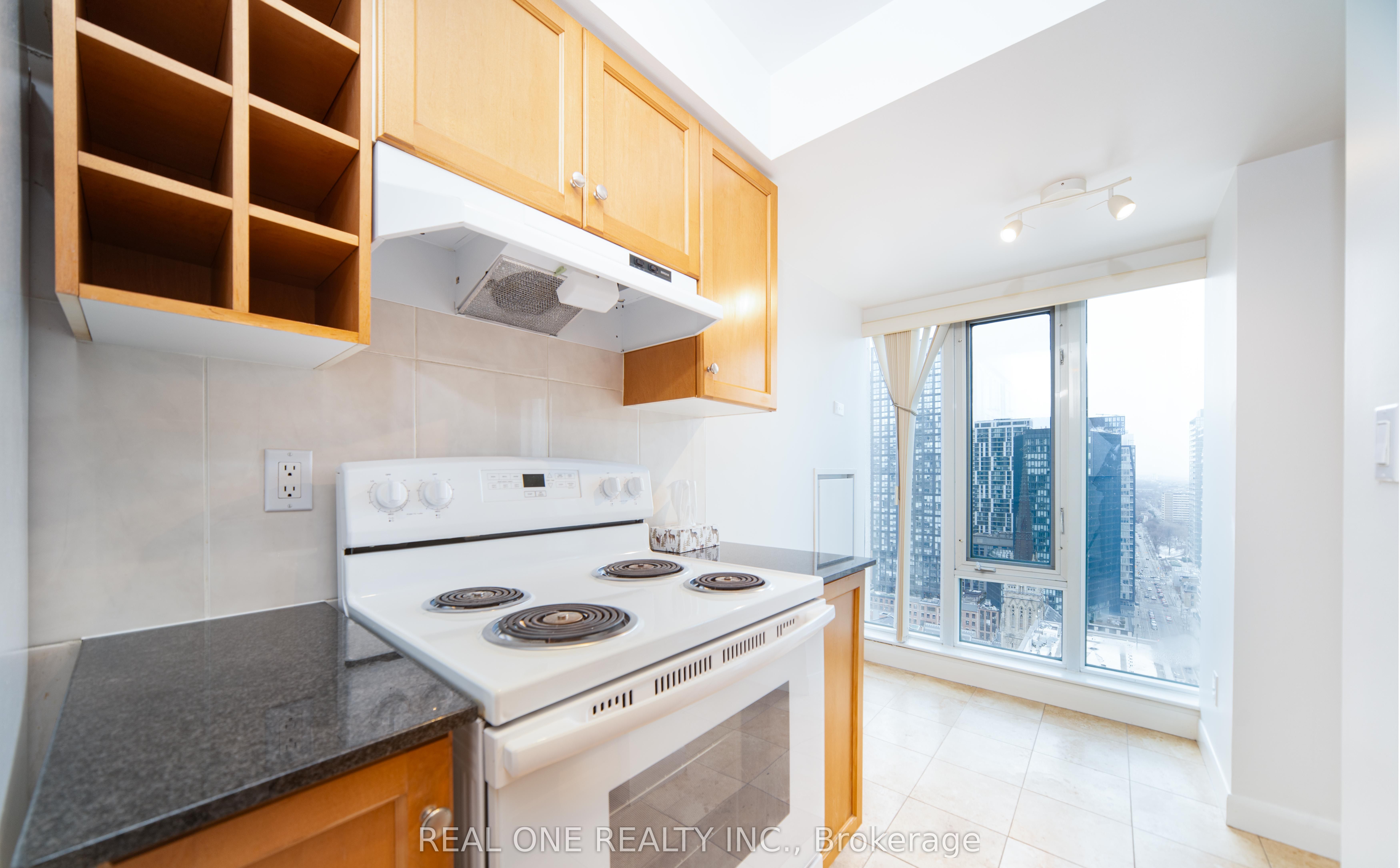 210 Victoria Street, #2404