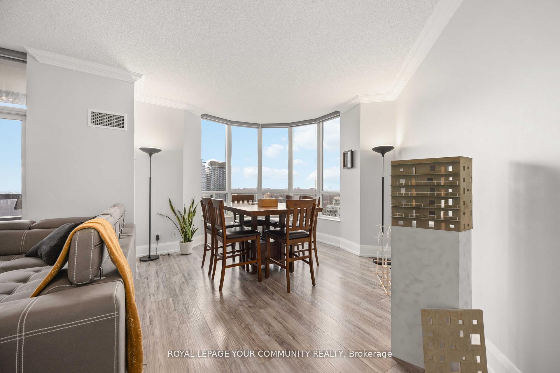 2 Bedrooms Condo at 5 Northtown, Toronto For sale