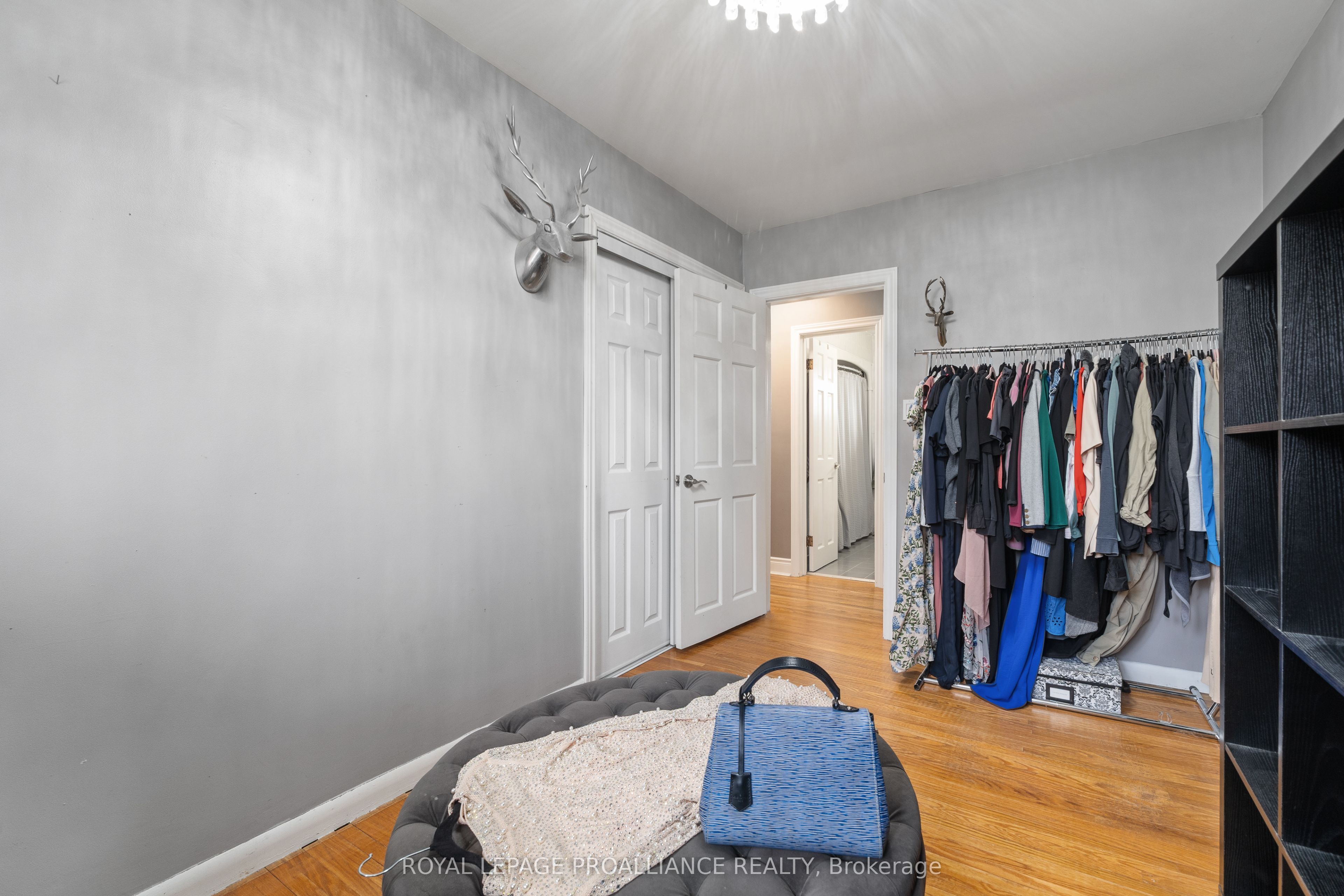 37 Applewood Drive, Belleville, ON K8P 4E3