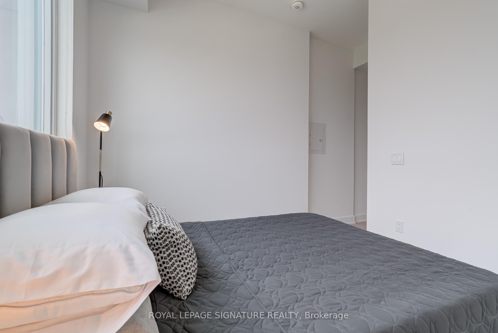 2 Bedrooms Condo at 2 Teagarden, Toronto For sale