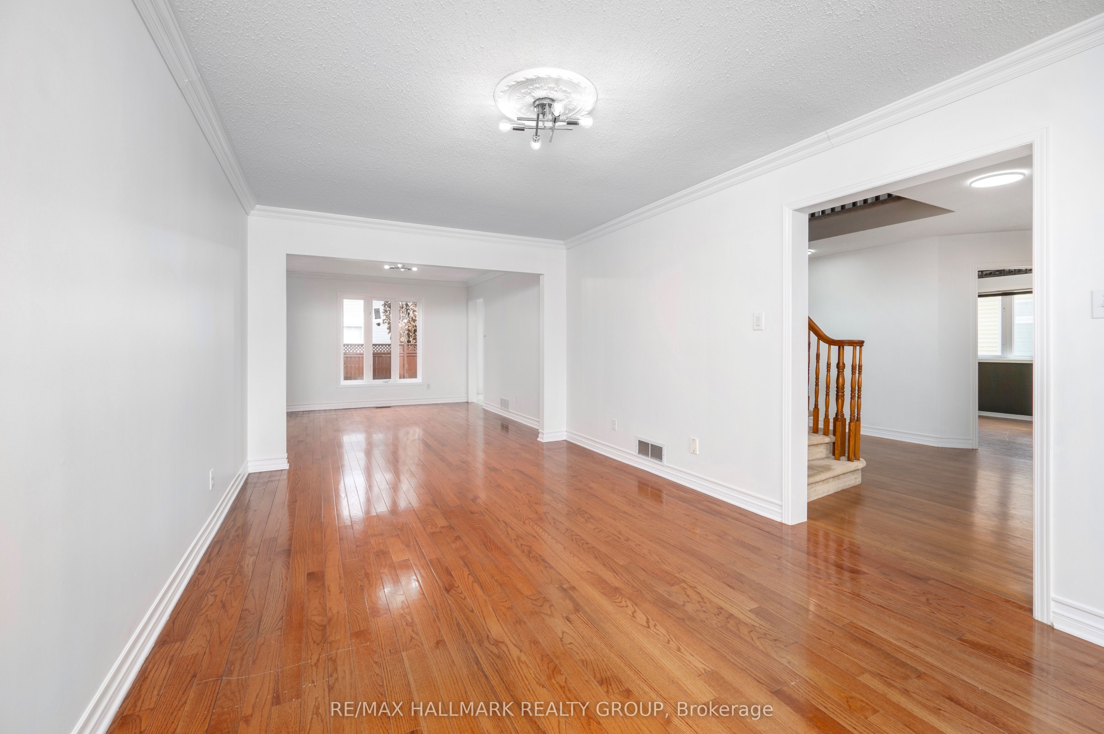 1401 MONTRESOR Way