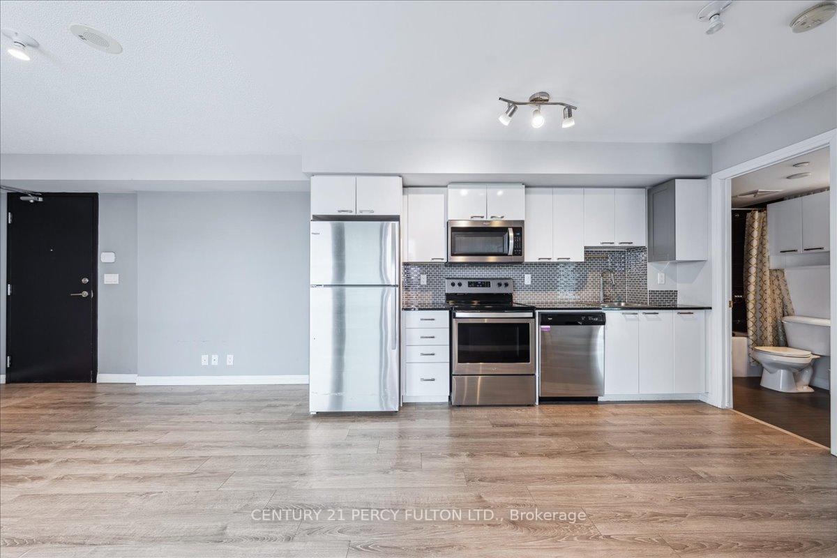 1 Bedroom Condo at 2150 Lawrence, Toronto For sale