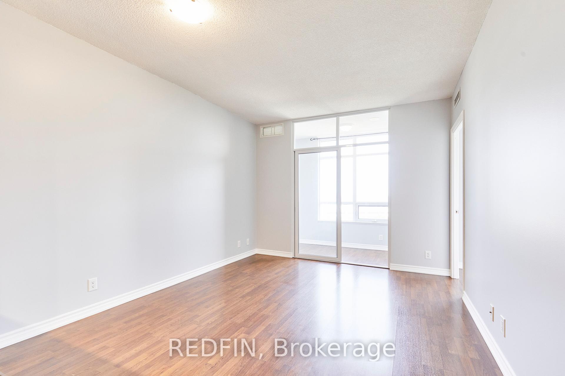 2 Bedrooms Condo at 9235 Jane, Vaughan For sale