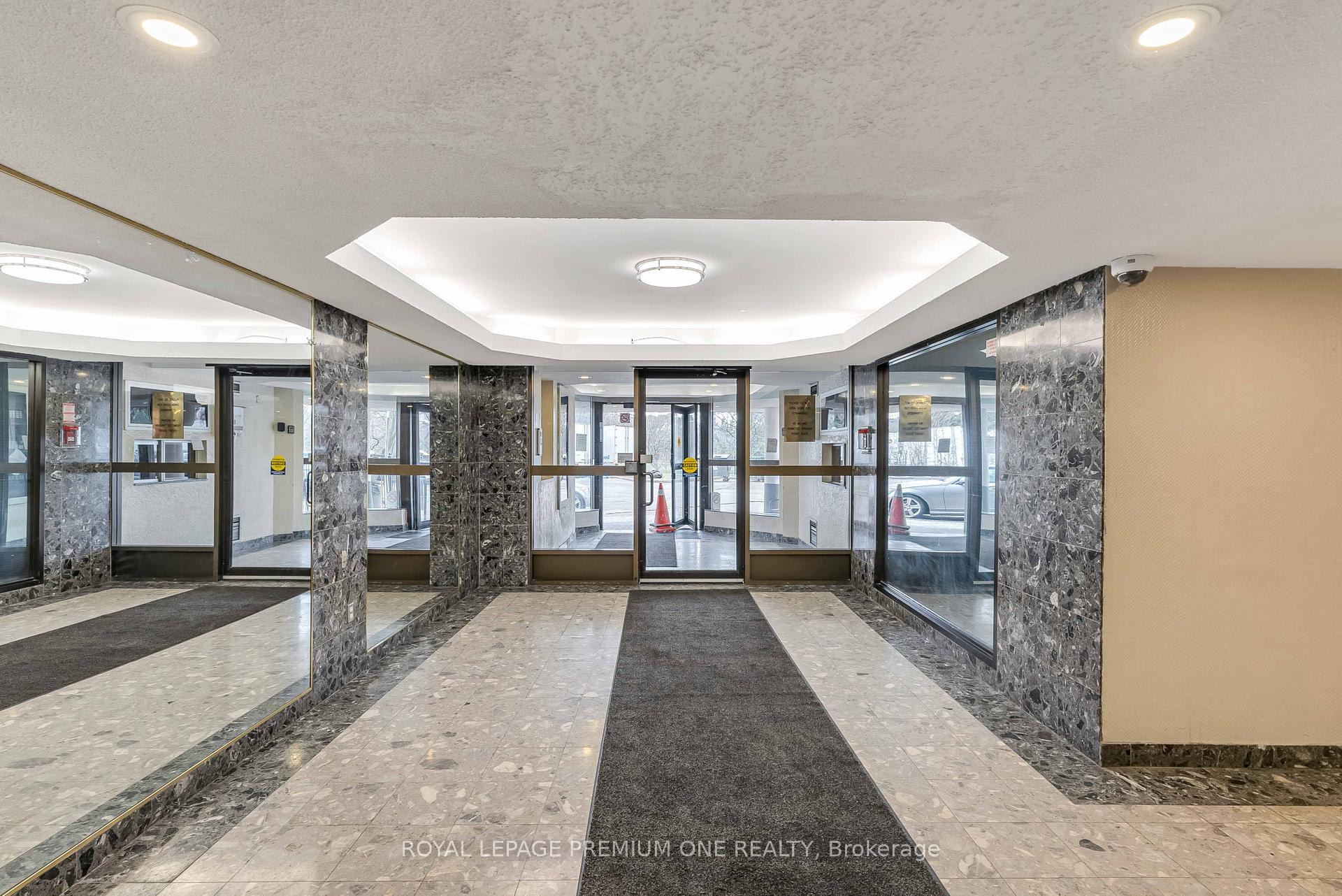 3 Bedrooms Condo at 238 Albion,  Toronto For sale