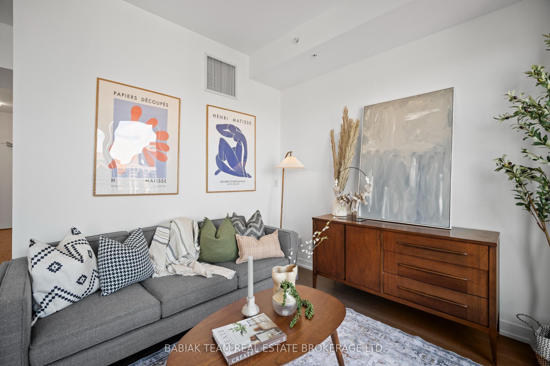 2 Bedrooms Condo at 530 Indian,  Toronto For sale
