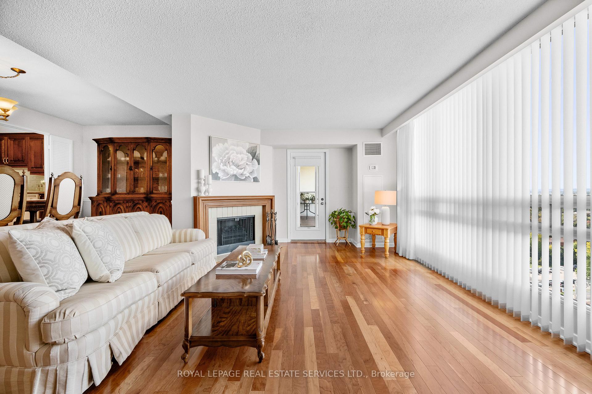 2 Bedrooms Condo at 2185 Marine,  Oakville For sale