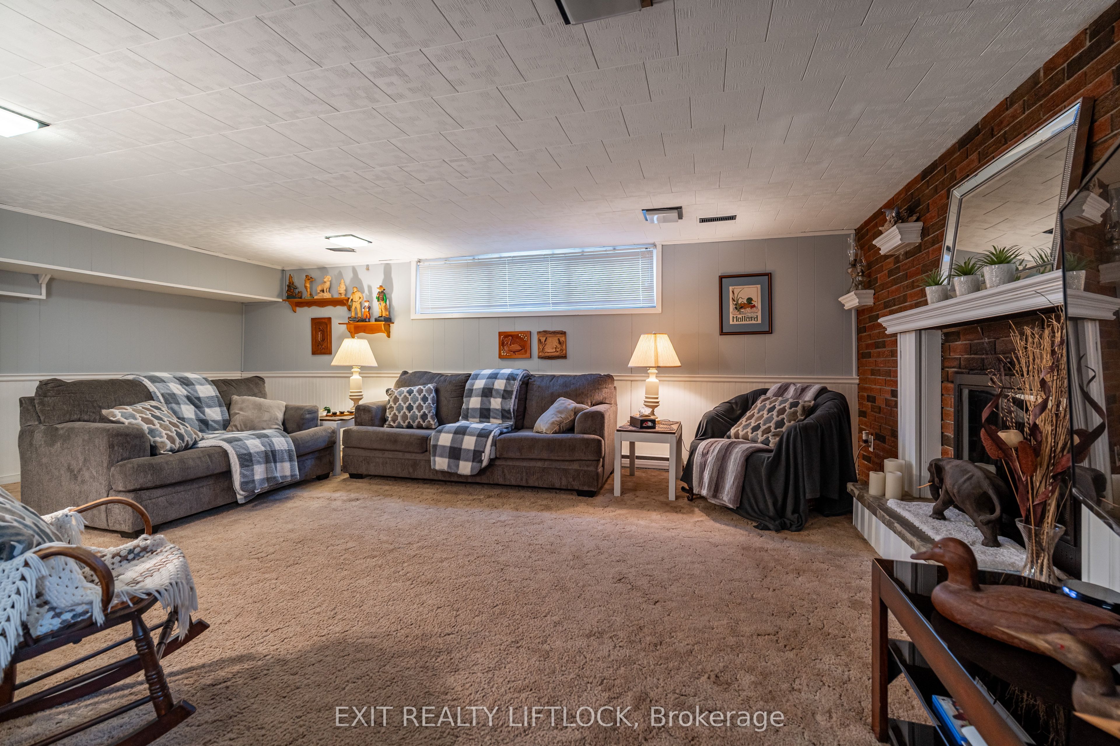 110 Labrador Drive