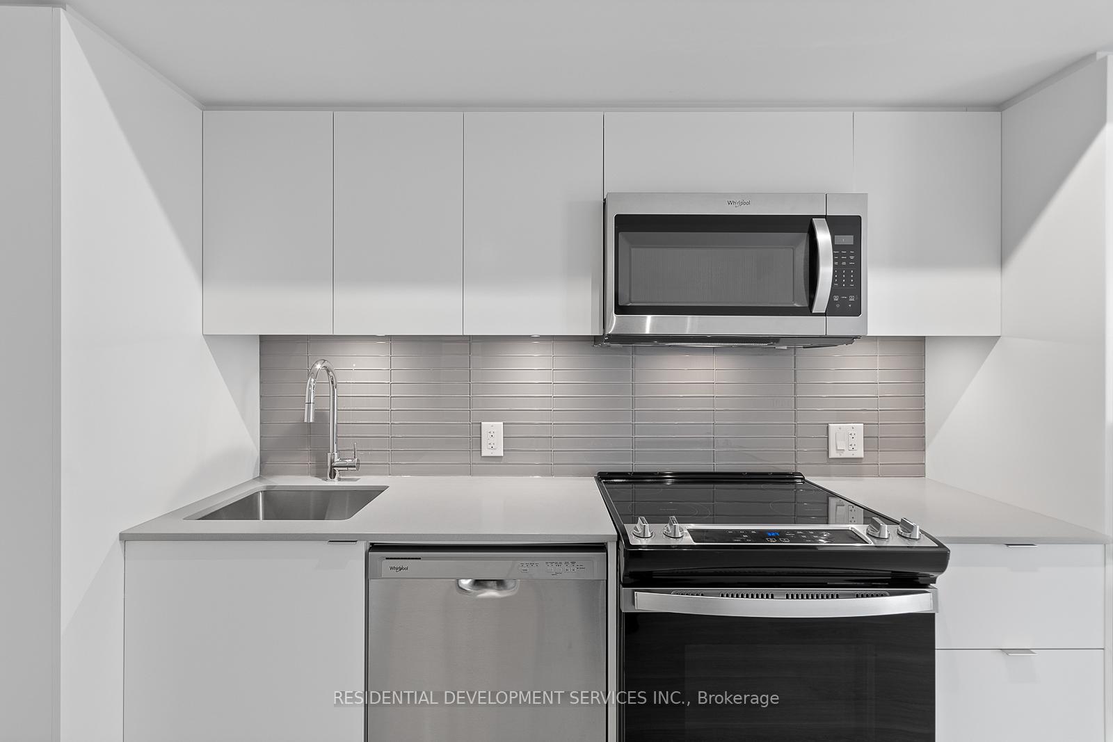 2 Bedrooms Condo at 500 Wilson,  Toronto For sale