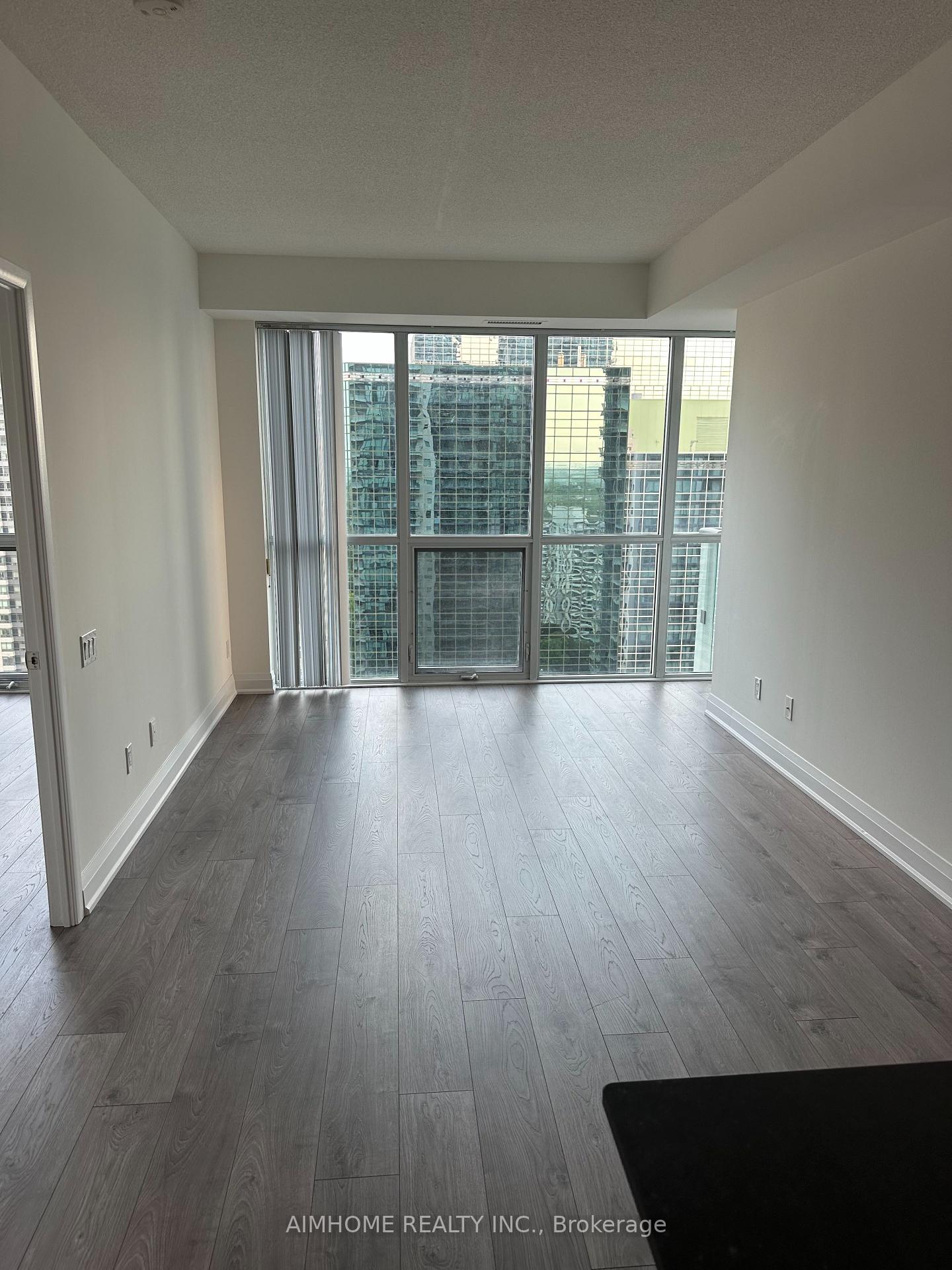 3 Bedrooms Condo at 5168 YONGE, Toronto For sale