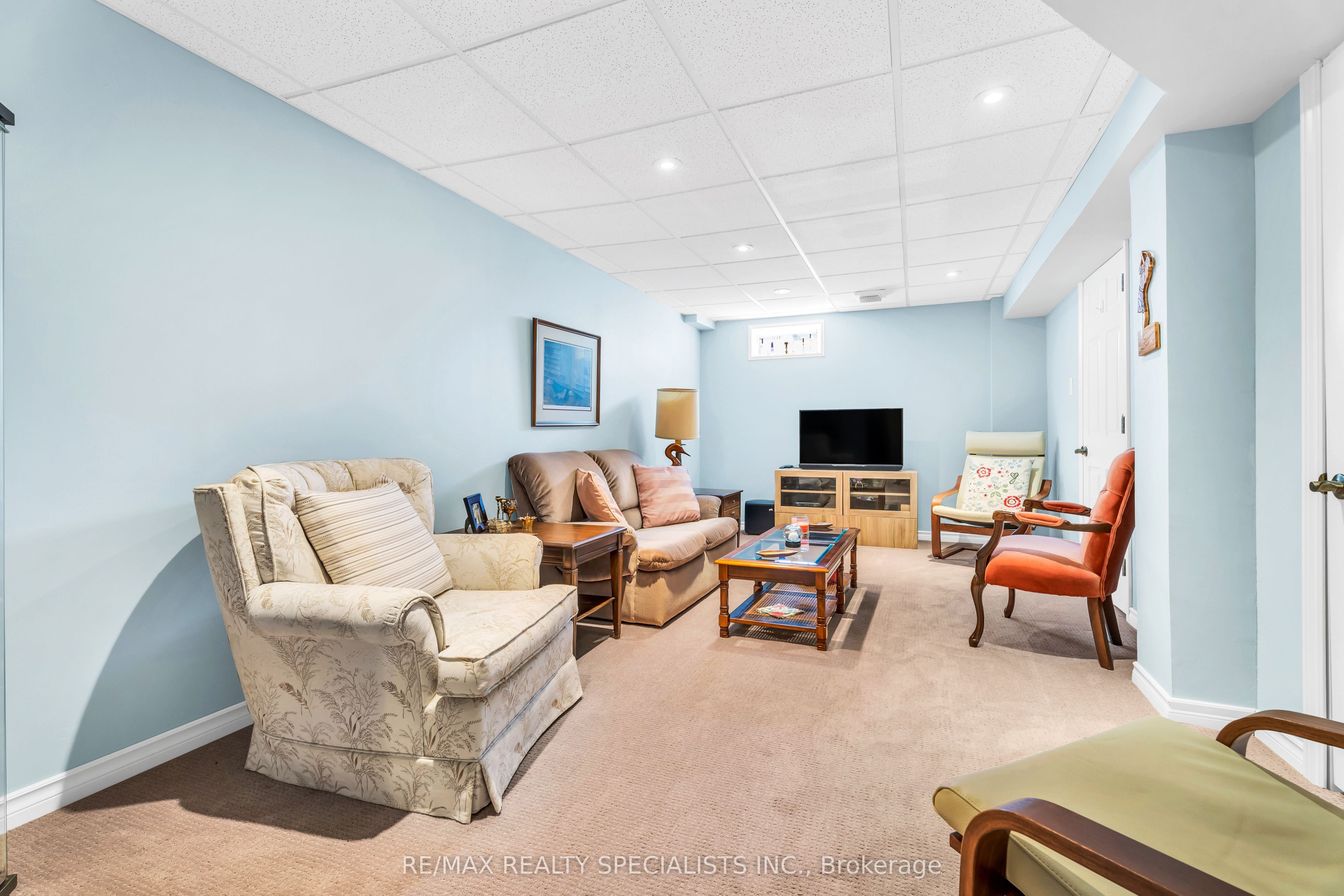 3073 Hawktail Crescent