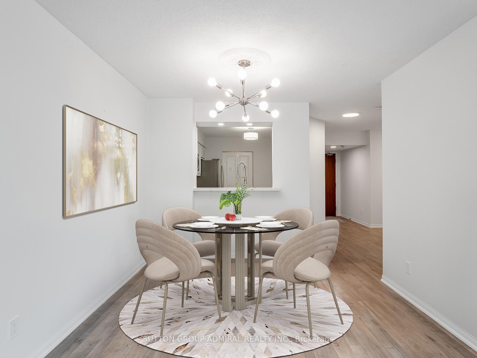 2 Bedrooms Condo at 120 Promenade, Vaughan For sale