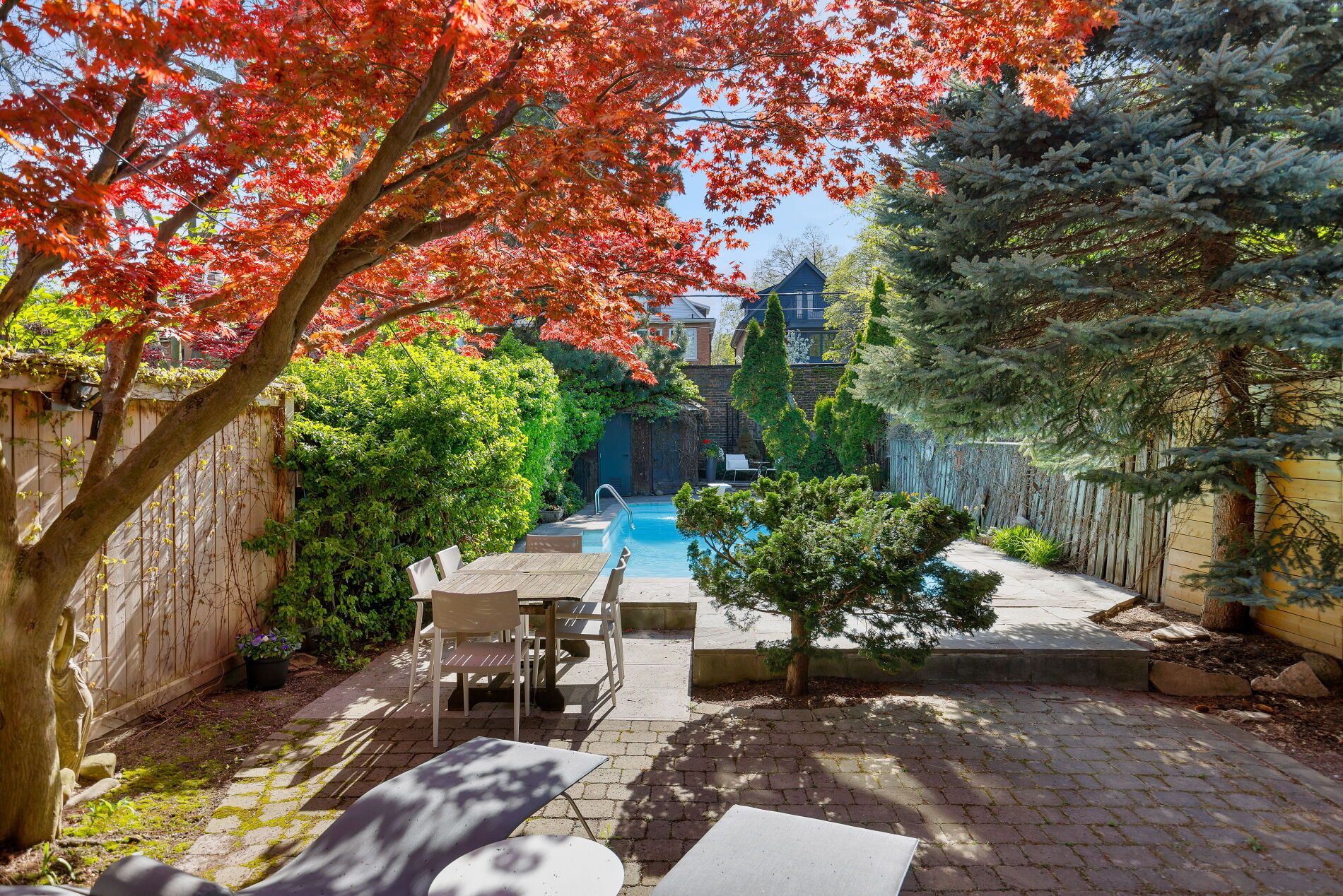 296 Glen Road