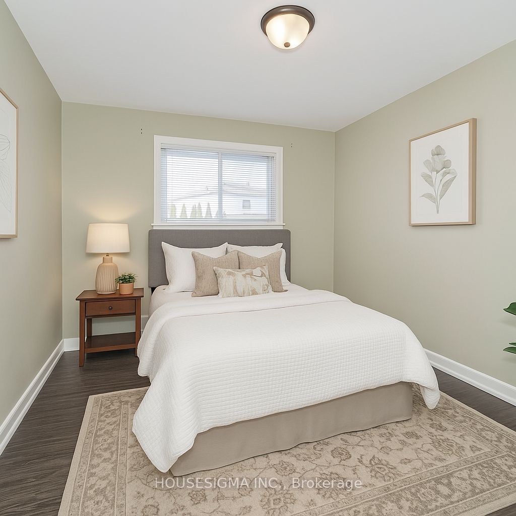28 Sandra Street, Oshawa, ON L1H 3W3