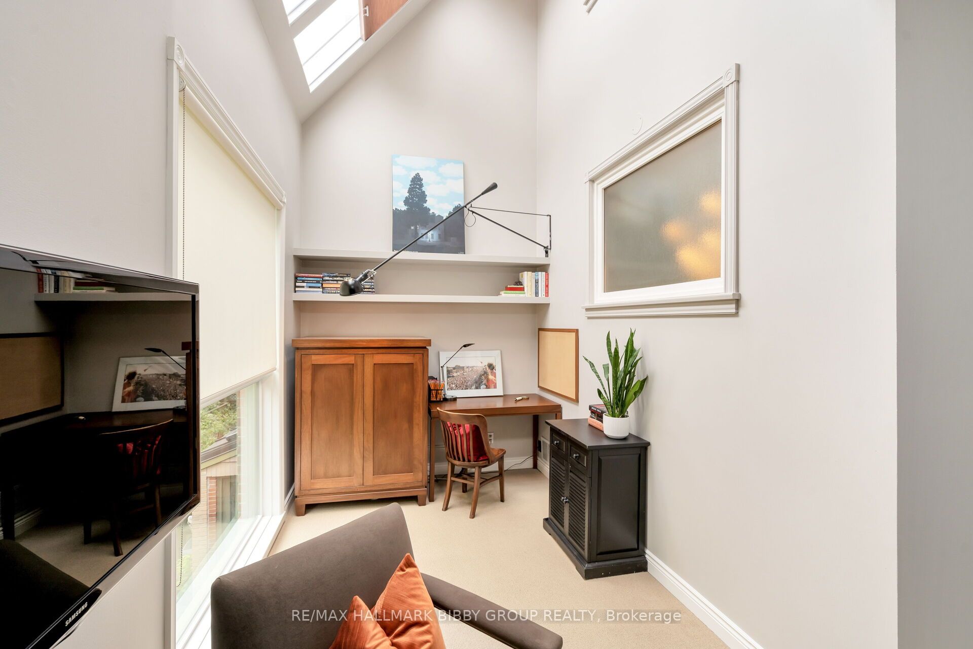 38 Earl Street, #1