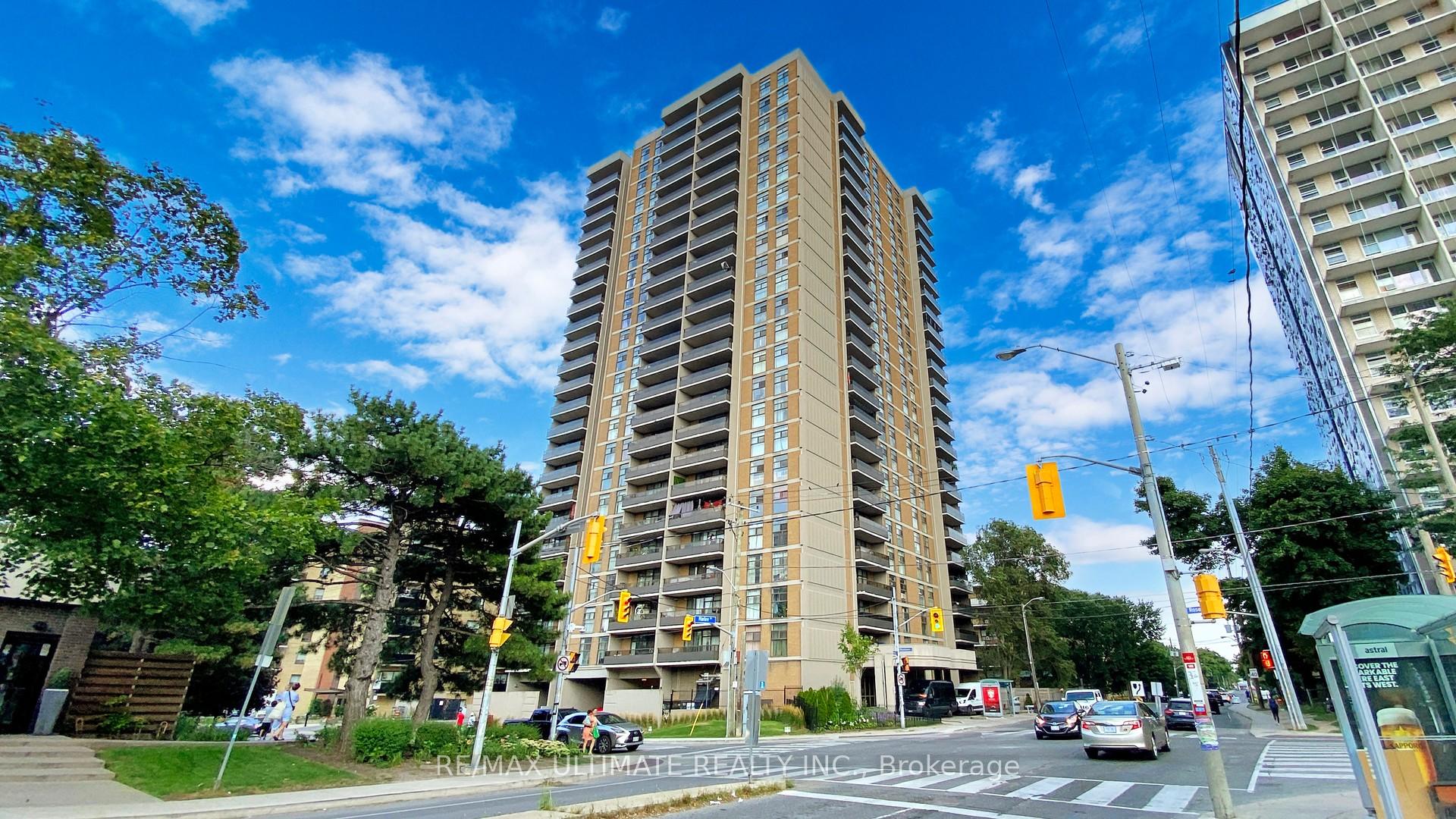 2 Bedrooms Condo at 135 Marlee, Toronto For sale