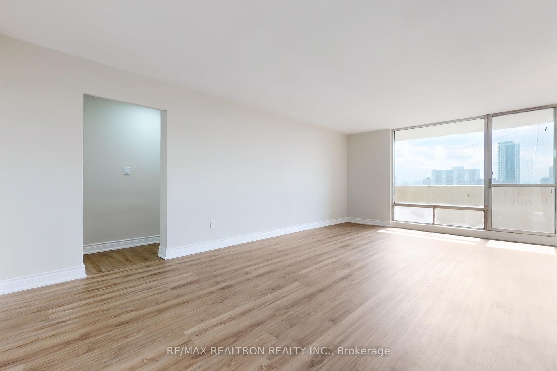3 Bedrooms Condo at 1 Massey, Toronto For sale