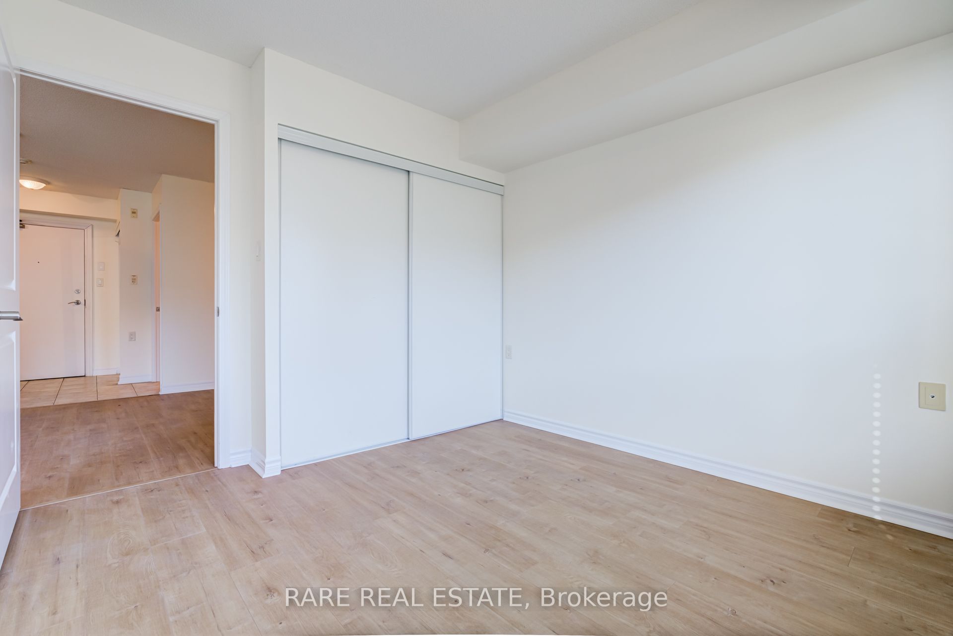 920 Sheppard Avenue W, #708
