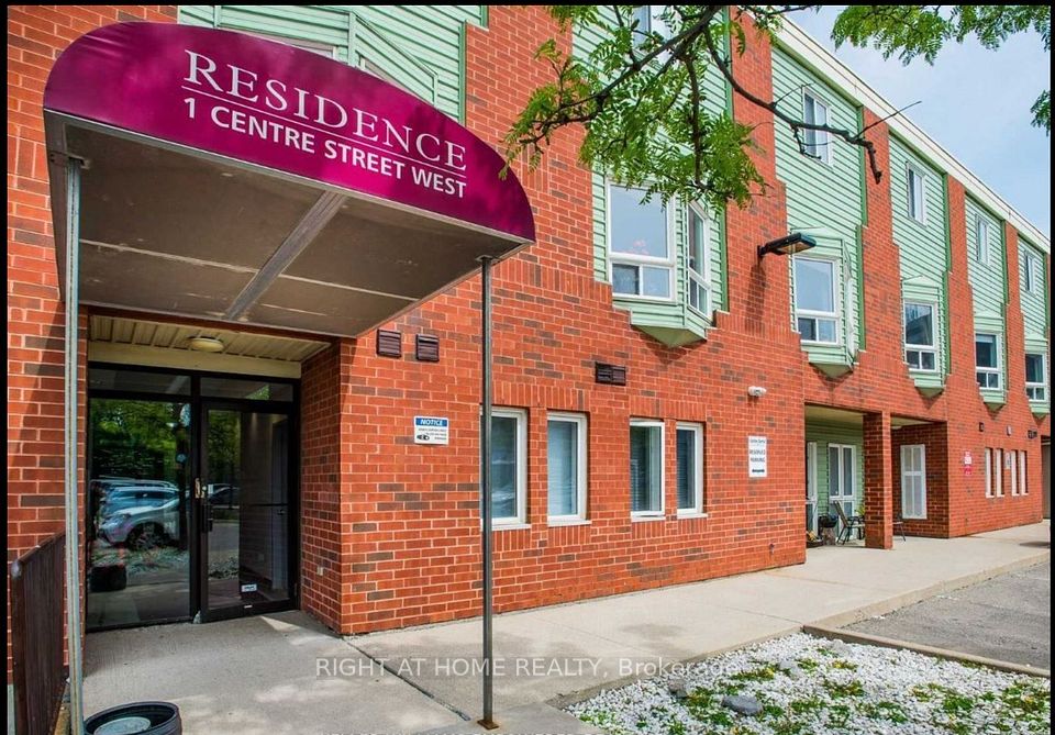 1 Centre Street