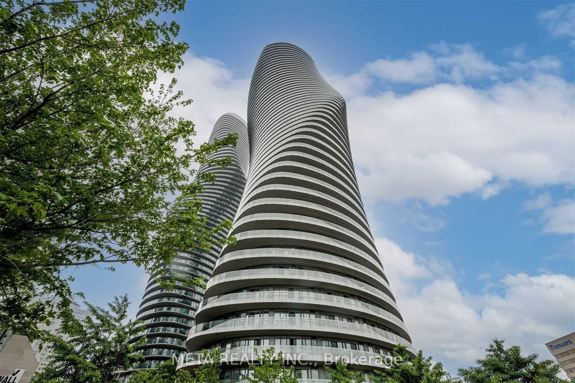 2 Bedrooms Condo at 50 Absolute, Mississauga For sale
