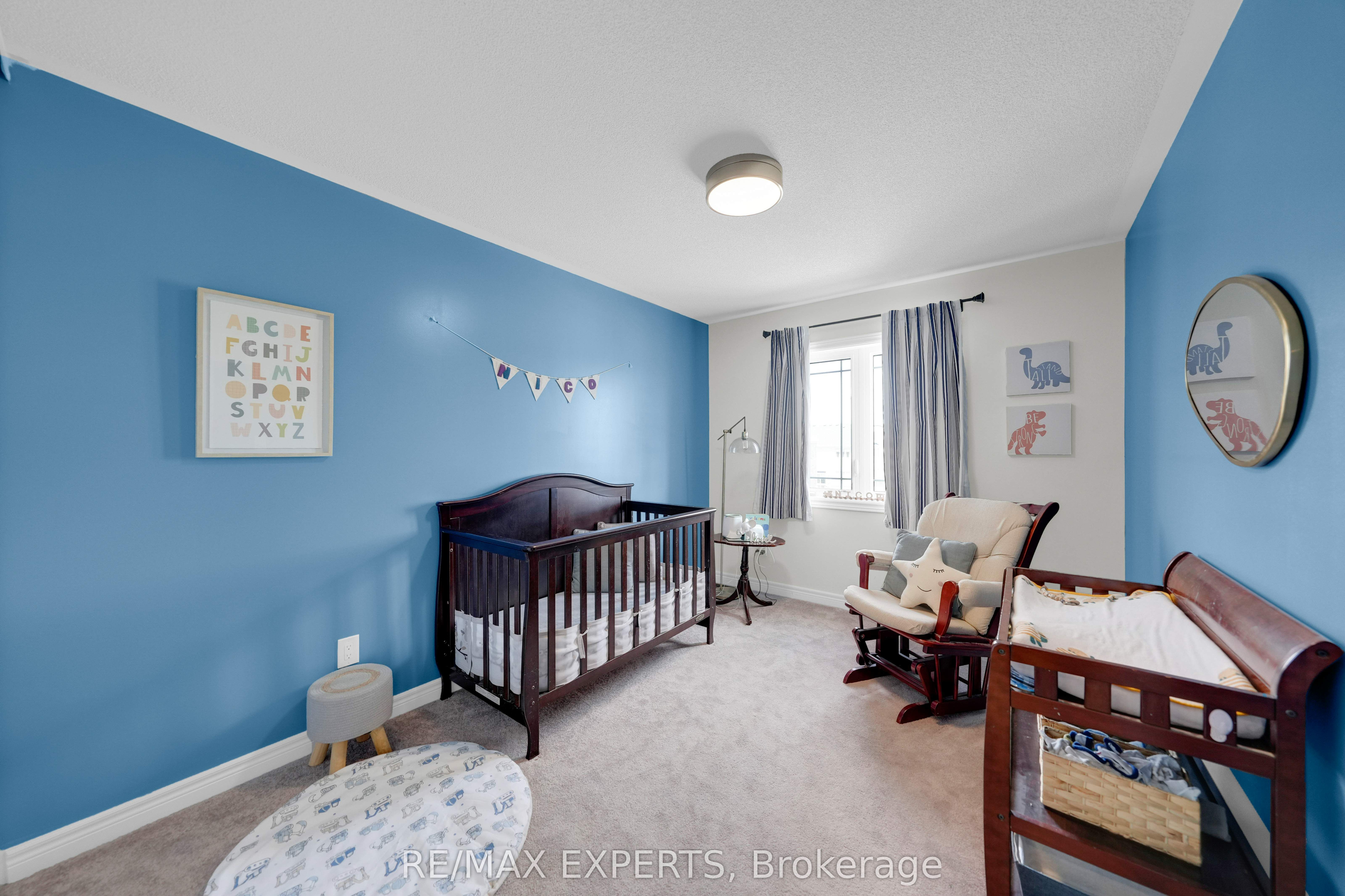 1 Clifford Crescent