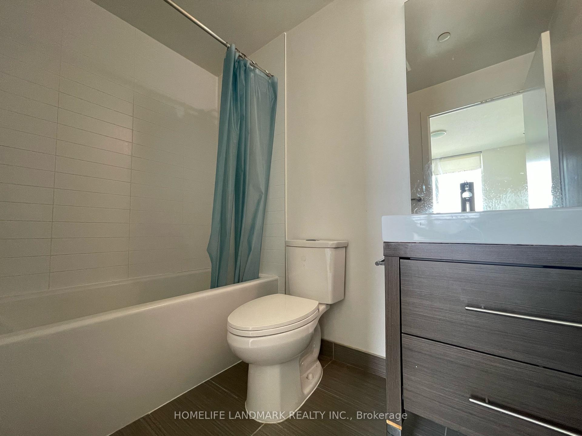 2 Bedrooms Condo at 66 Forest Manor, Toronto For sale