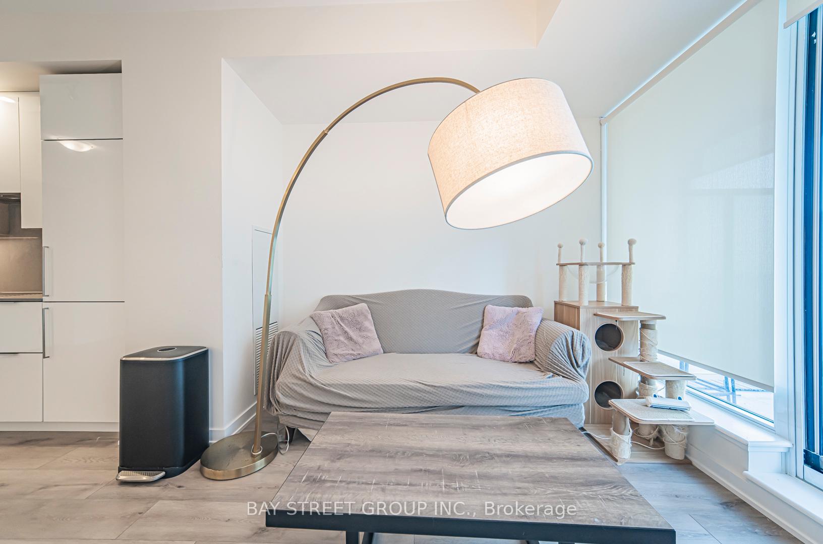 1 Bedroom Condo at 28 Freeland, Toronto For sale