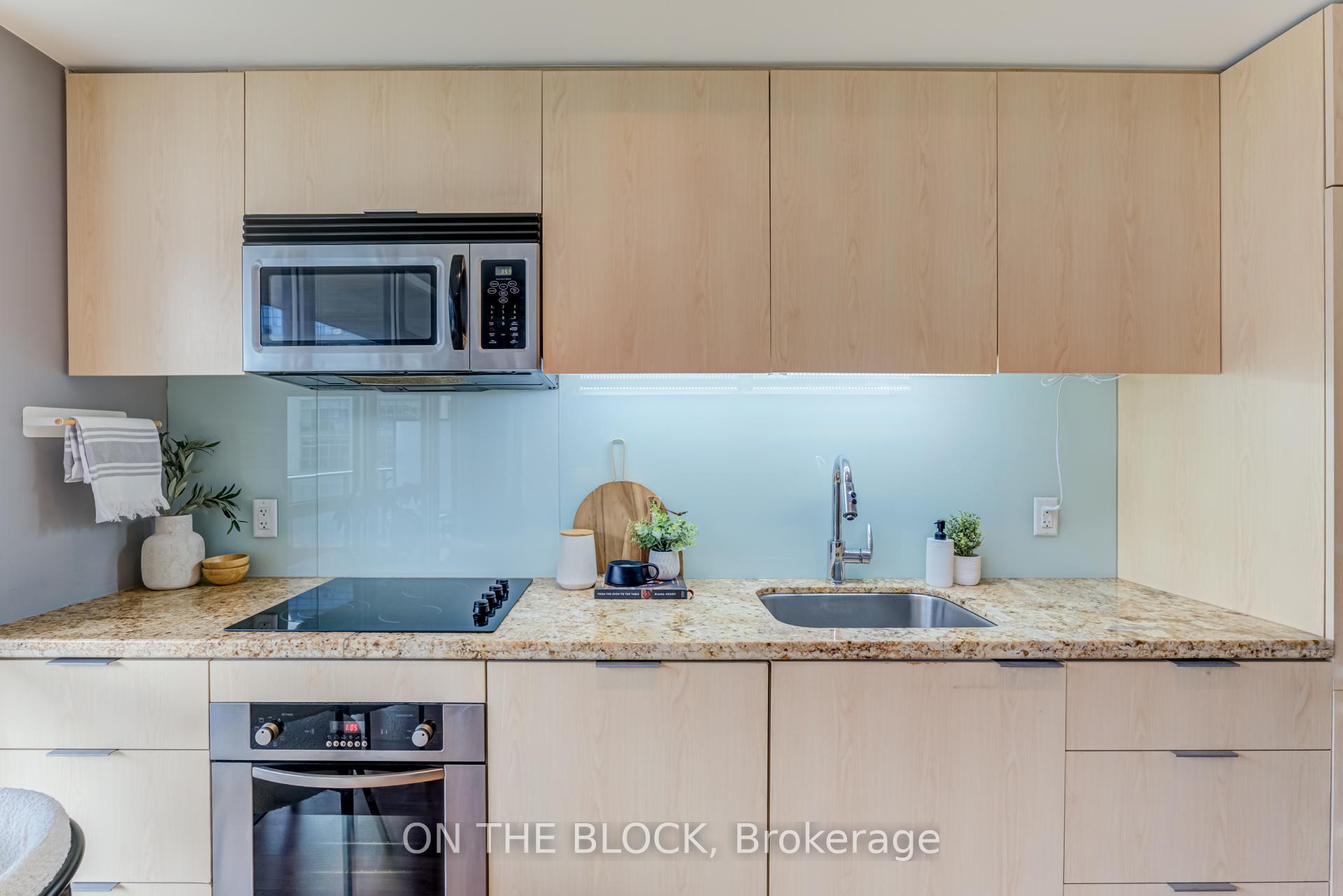 1 Bedroom Condo at 478 King,  Toronto For sale
