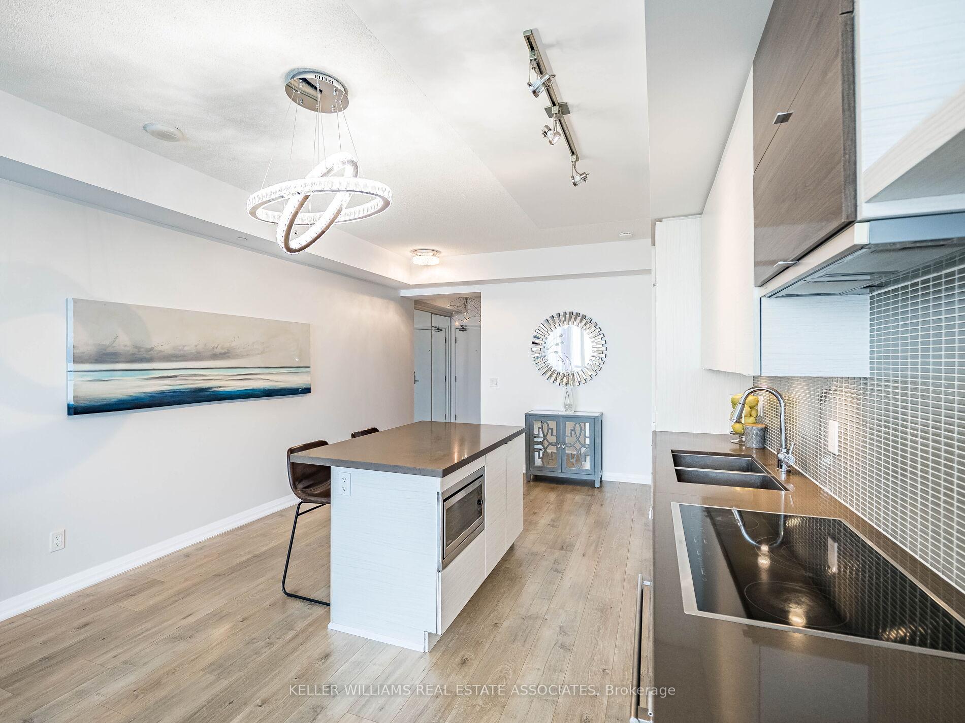 3 Bedrooms Condo at 59 Annie Craig, Toronto For sale