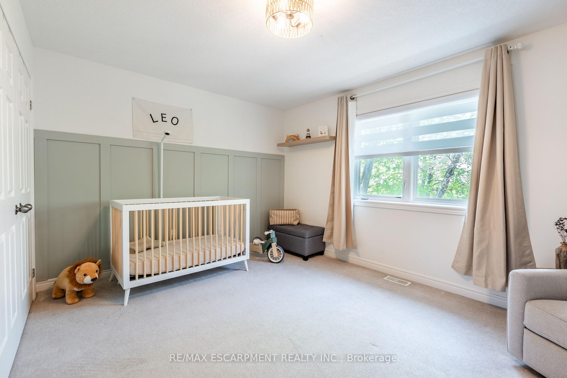 2 Bedrooms Condo at 181 Plains, Burlington For sale